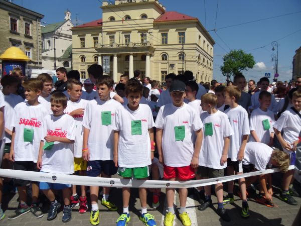 Pływacy w Biegu Solidarności